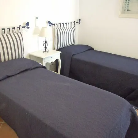 Pittulongu Sleeps 6 Air Con Nyaraló Olbia
